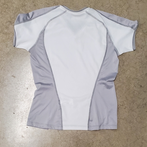 2 Set of Patagonia Base Layer Hiking Womens Tee Shirts - Picture 11 of 13